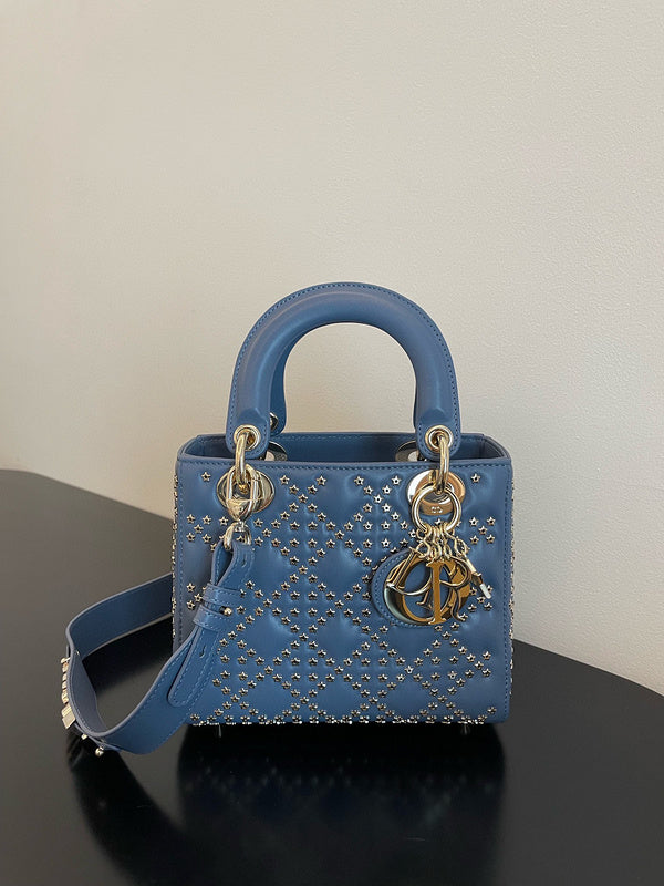 MC-FENDI-3201