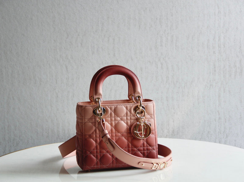 MC-Christian Dior-3031
