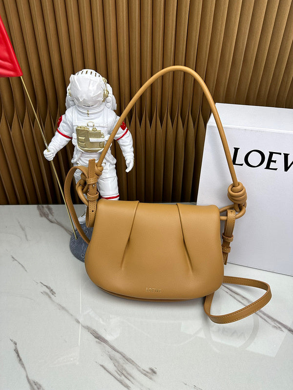 MC-Loewe-823