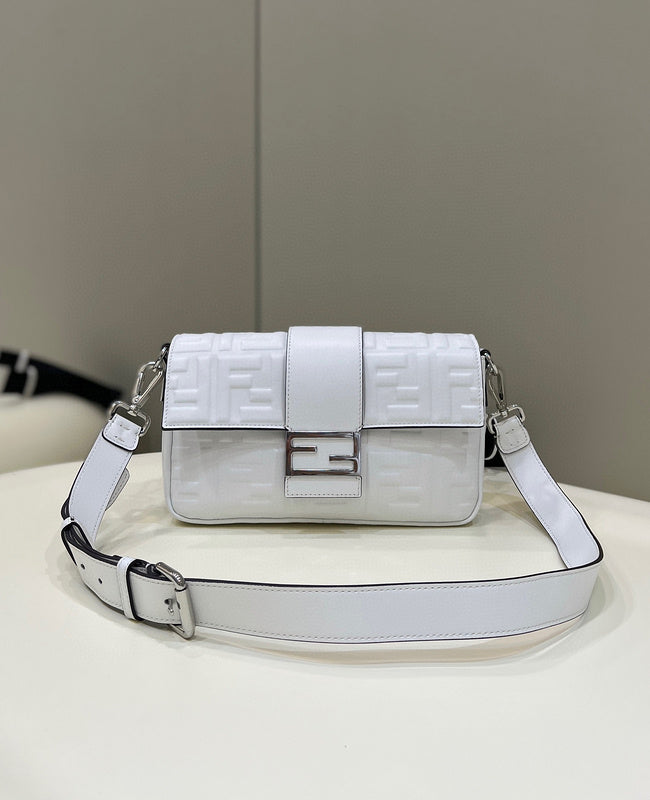 MC-FENDI-3215