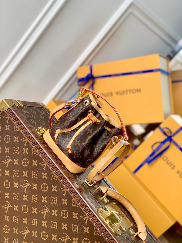 MC-LV-Bags-3344