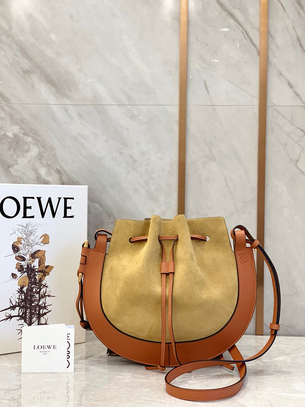 MC-Loewe-829