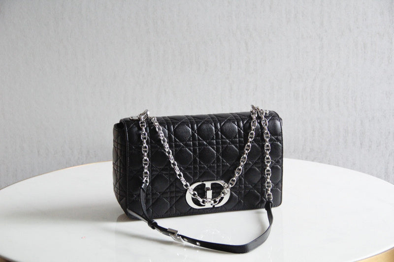 MC-Christian Dior-3052