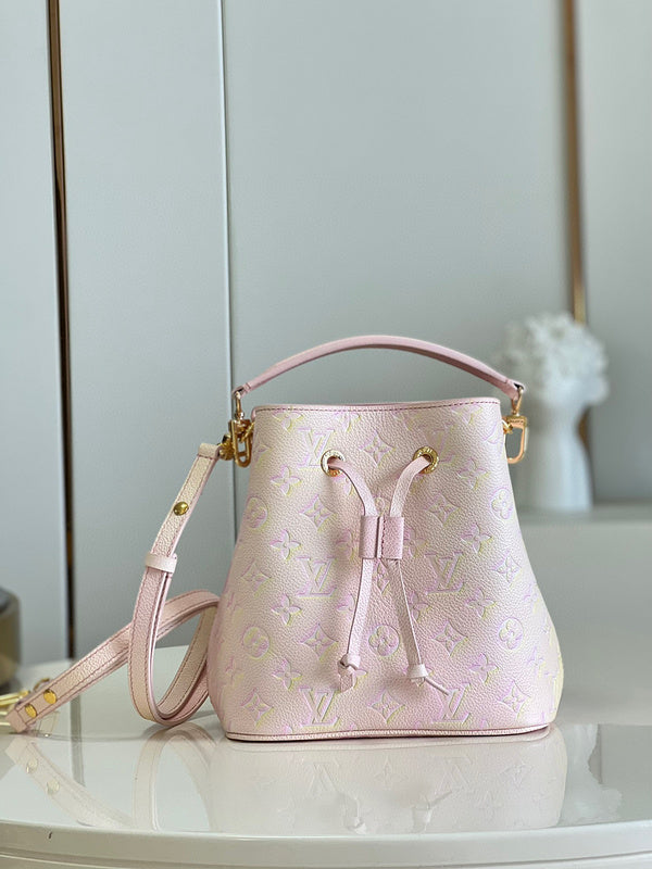 MC-LV-Bags-3371