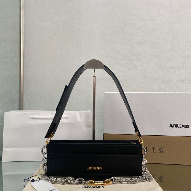 MC-JACQUEMUS-248