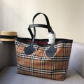 MC-Burberry-467