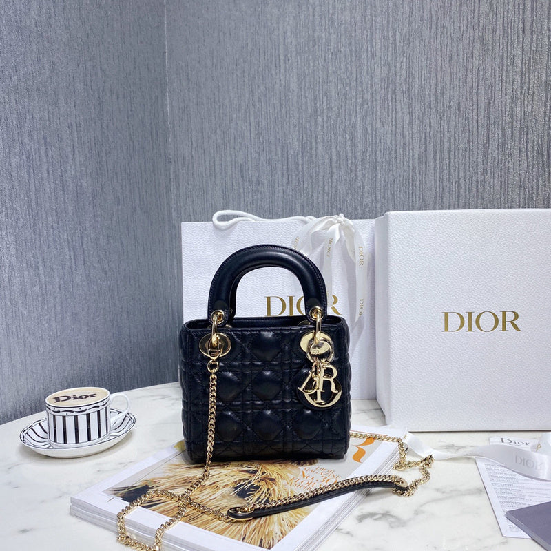 MC-Christian Dior-3089