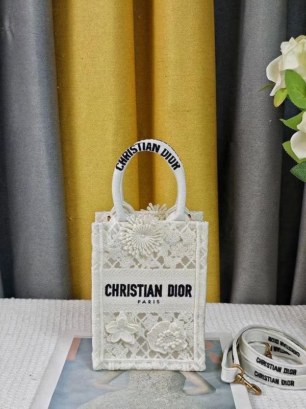 MC-Christian Dior-3102