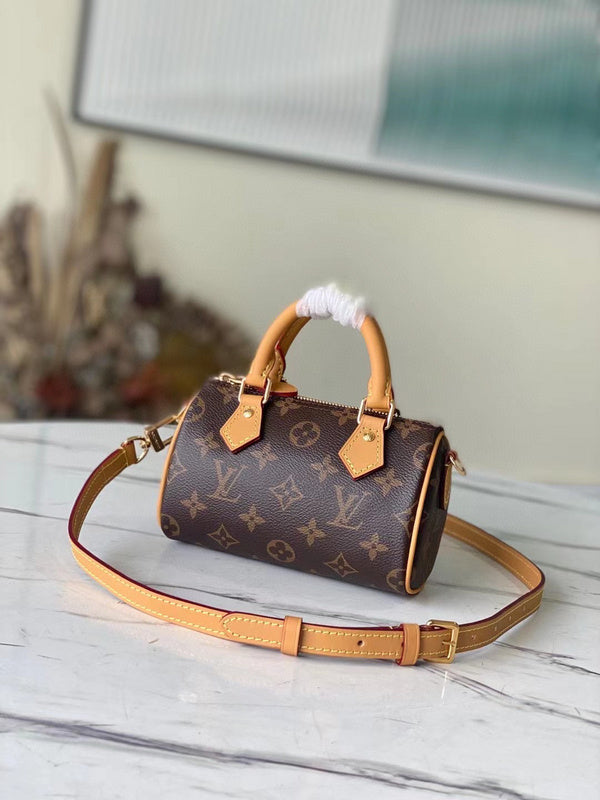 MC-LV-Bags-3390