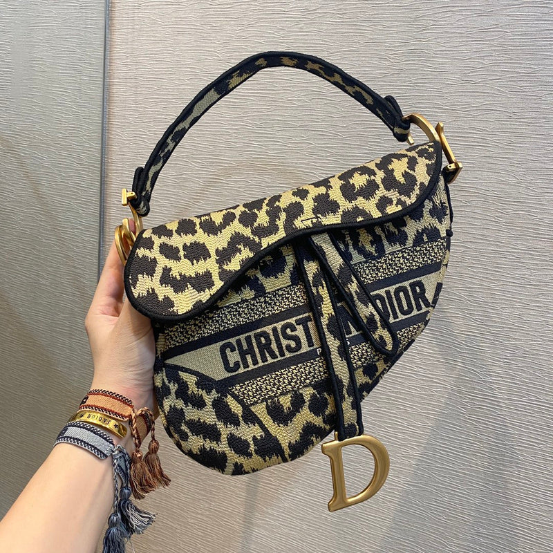 MC-Christian Dior-3111