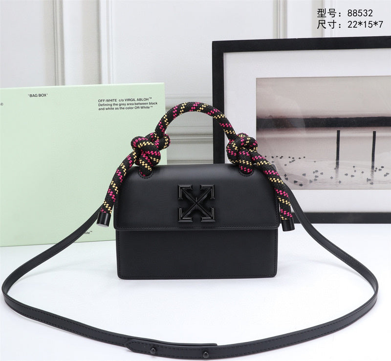 MC-OFF White-441