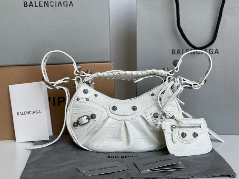 MC-Balenciaga-1350