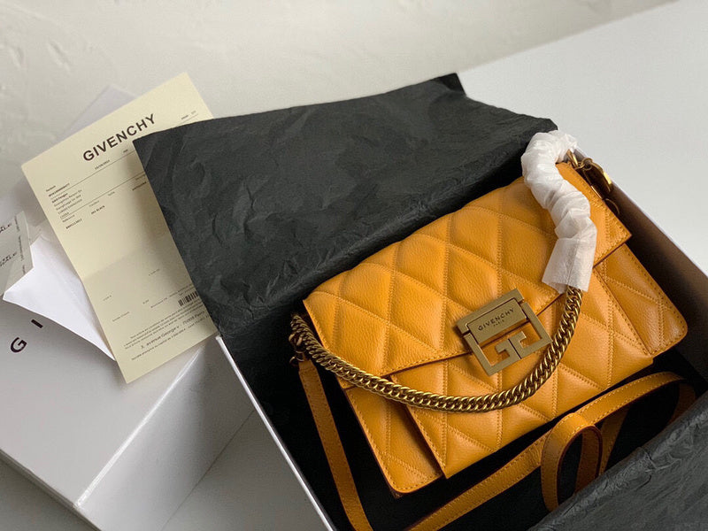 MC-GIVENCHY-452