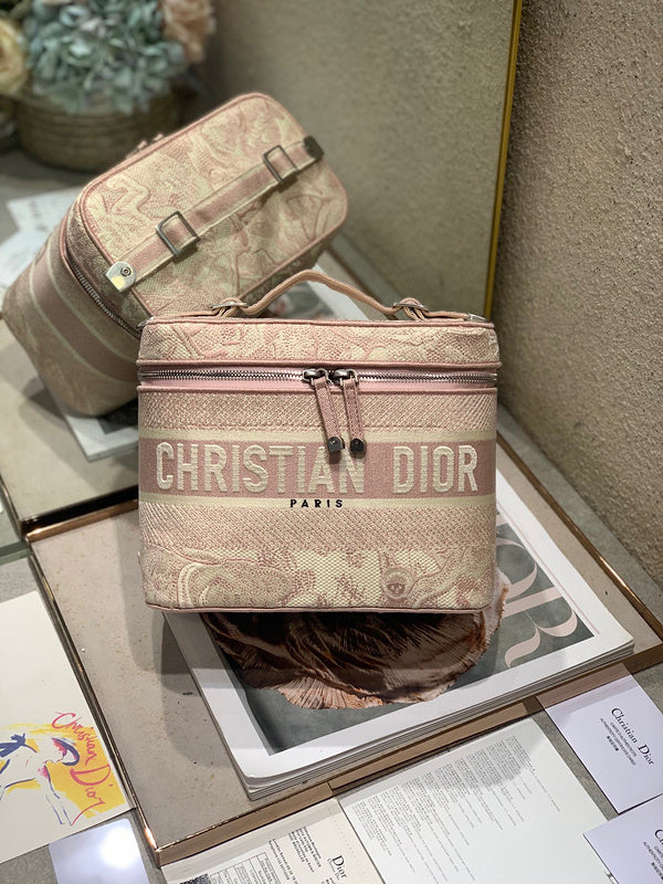 MC-Christian Dior-3127