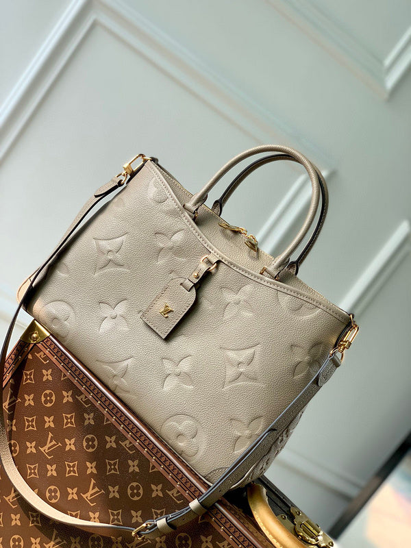 MC-LV-Bags-3429