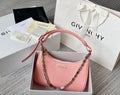 MC-GIVENCHY-453