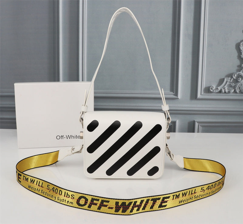 MC-OFF White-453