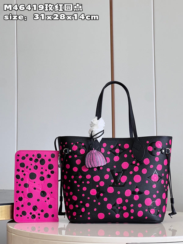 MC-LV-Bags-3445