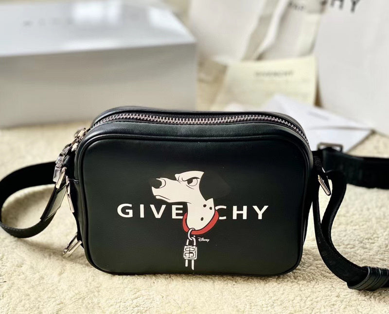 MC-GIVENCHY-457
