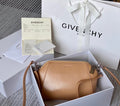 MC-GIVENCHY-460