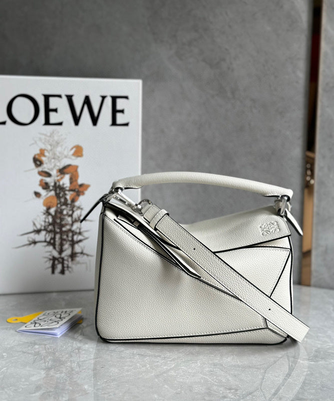 MC-Loewe-880