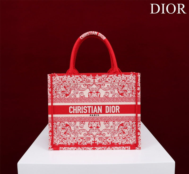 MC-Christian Dior-3199
