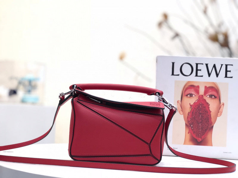 MC-Loewe-889