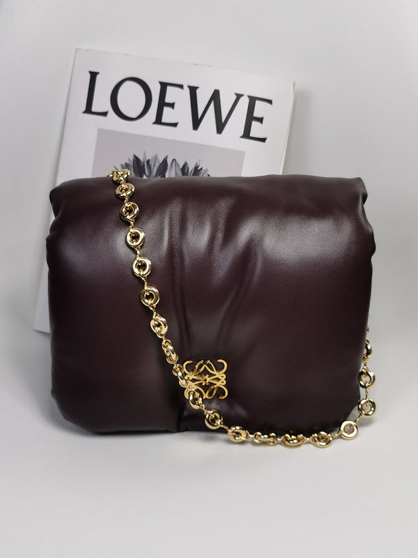 MC-Loewe-890