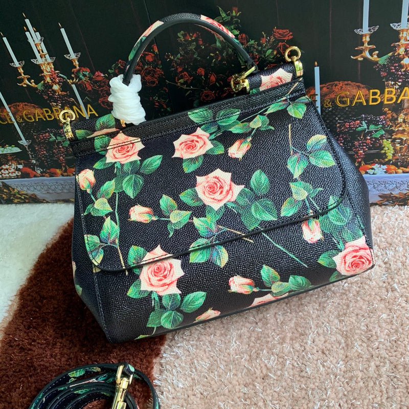 MC-Dolce Gabbana-113