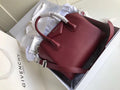 MC-GIVENCHY-473