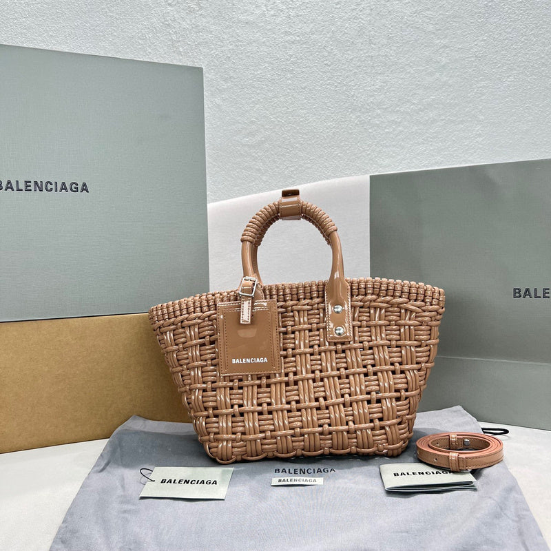 MC-Balenciaga-1405