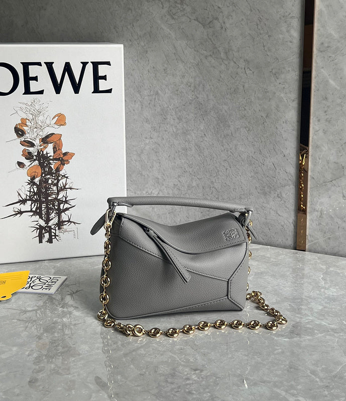 MC-Loewe-910