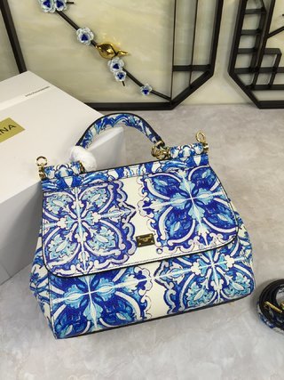MC-Dolce Gabbana-116