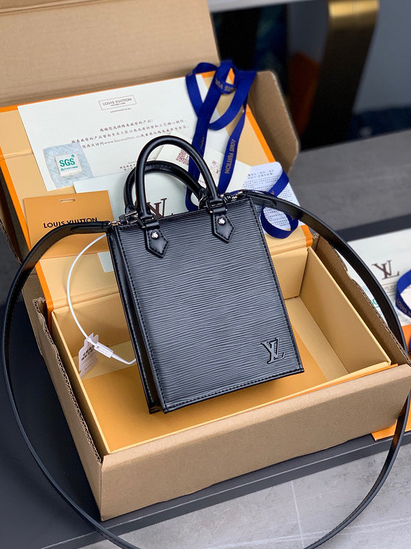 MC-LV-Bags-3569