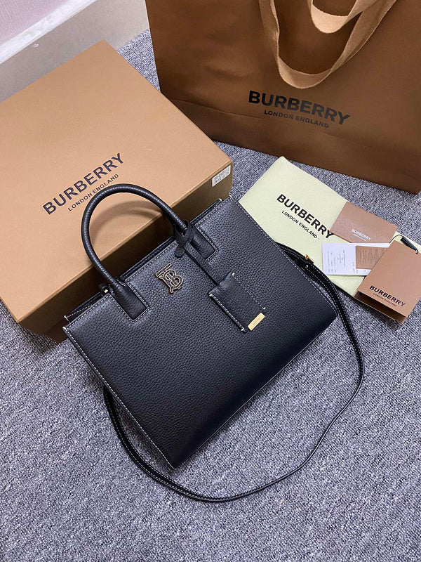 MC-Burberry-493