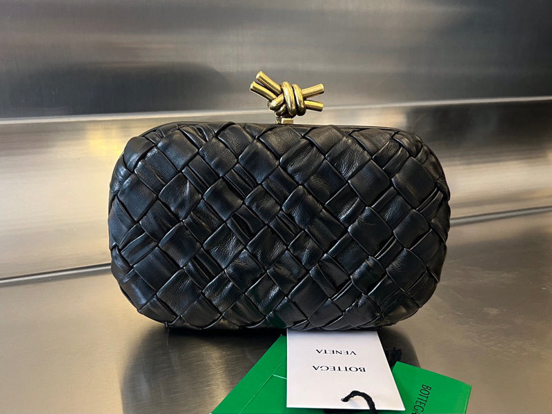 MC-Bottega Veneta-1824