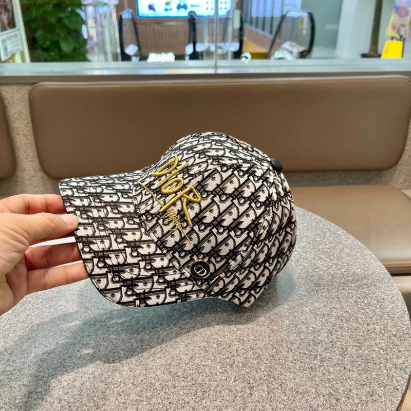 MC-Hats-347