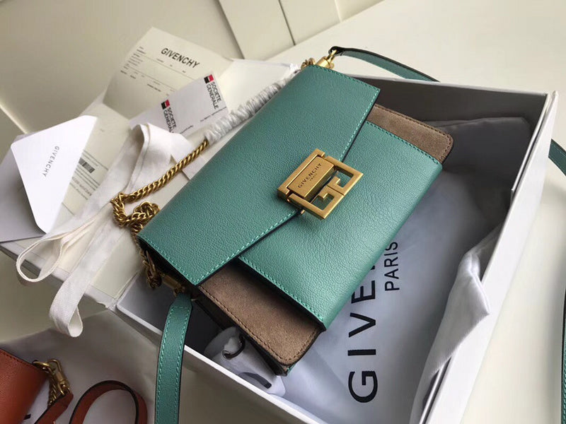 MC-GIVENCHY-479