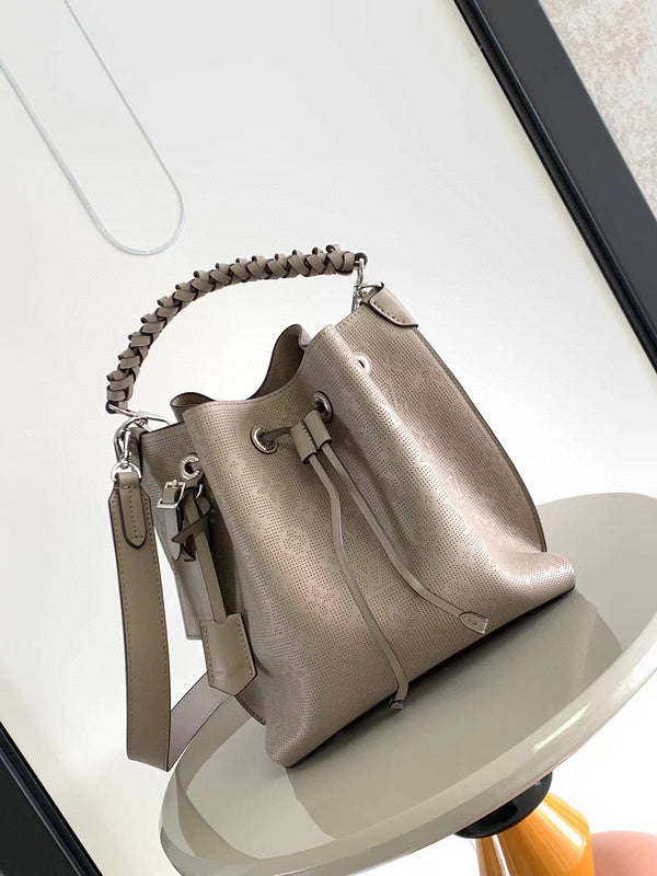 MC-LV-Bags-3599