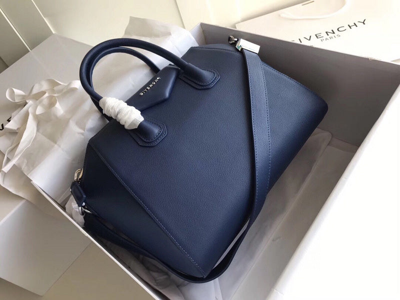MC-GIVENCHY-484