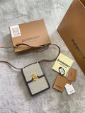 MC-Burberry-502