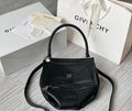 MC-GIVENCHY-490