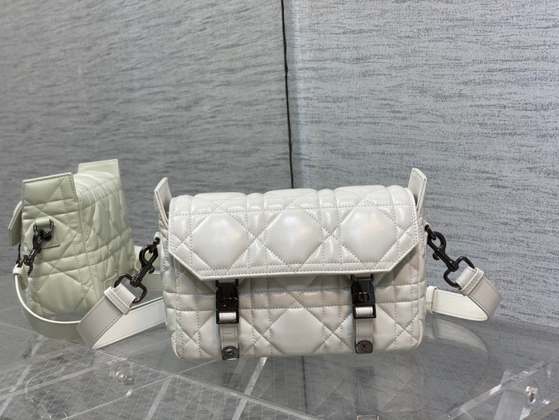 MC-Christian Dior-3335