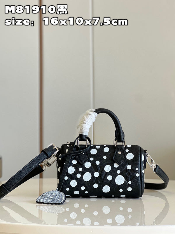 MC-LV-Bags-3659