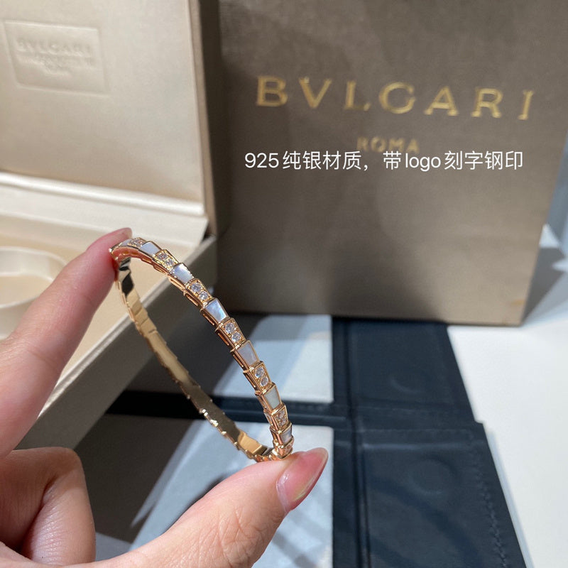 MC-Jewelry-713