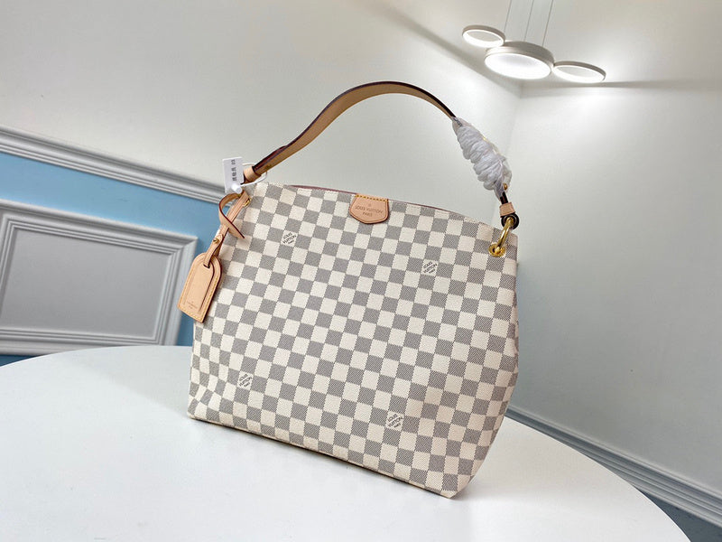 MC-LV-Bags-3667