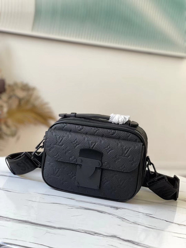 MC-LV-Bags-3670