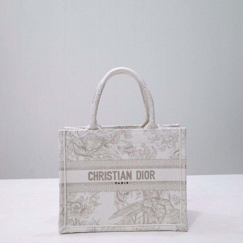 MC-Christian Dior-3360