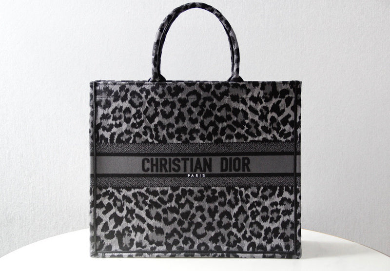 MC-Christian Dior-3366