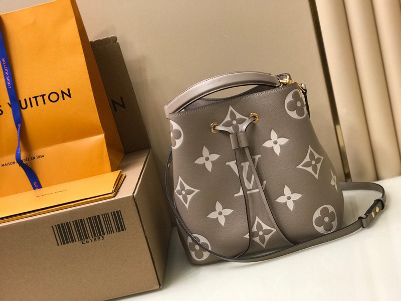 MC-LV-Bags-3707